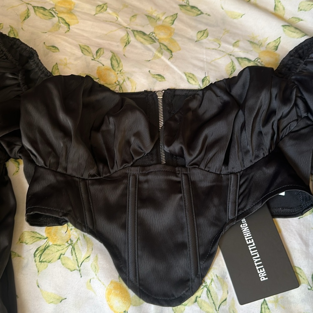 Never worn! - Picture 2 of 3